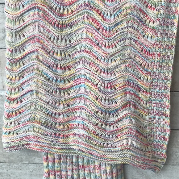 Papillon Mermaid Tail knit blanket - Picture 7 of 9